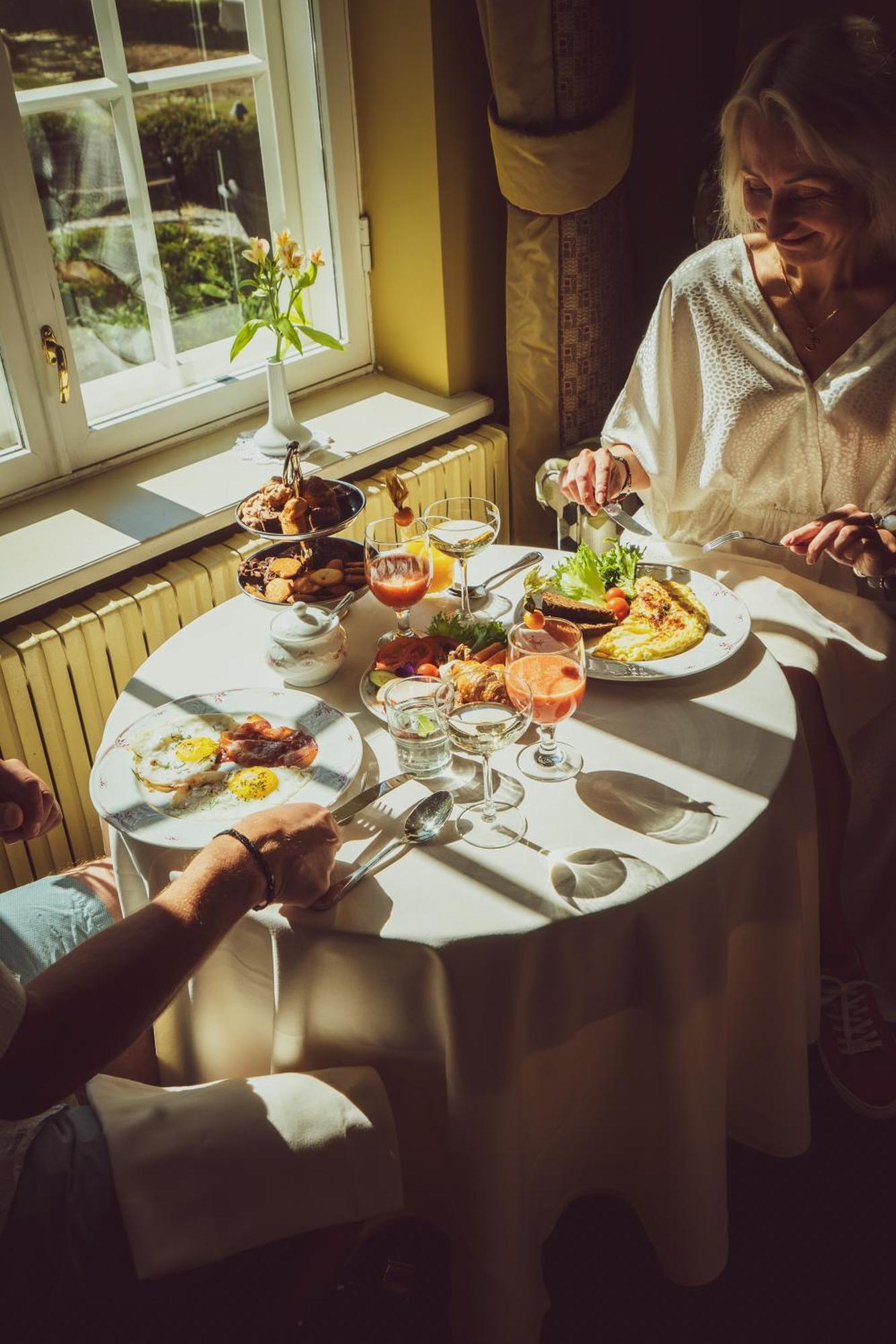 Ekesparre Boutique Hotel Kuressaare Dış mekan fotoğraf