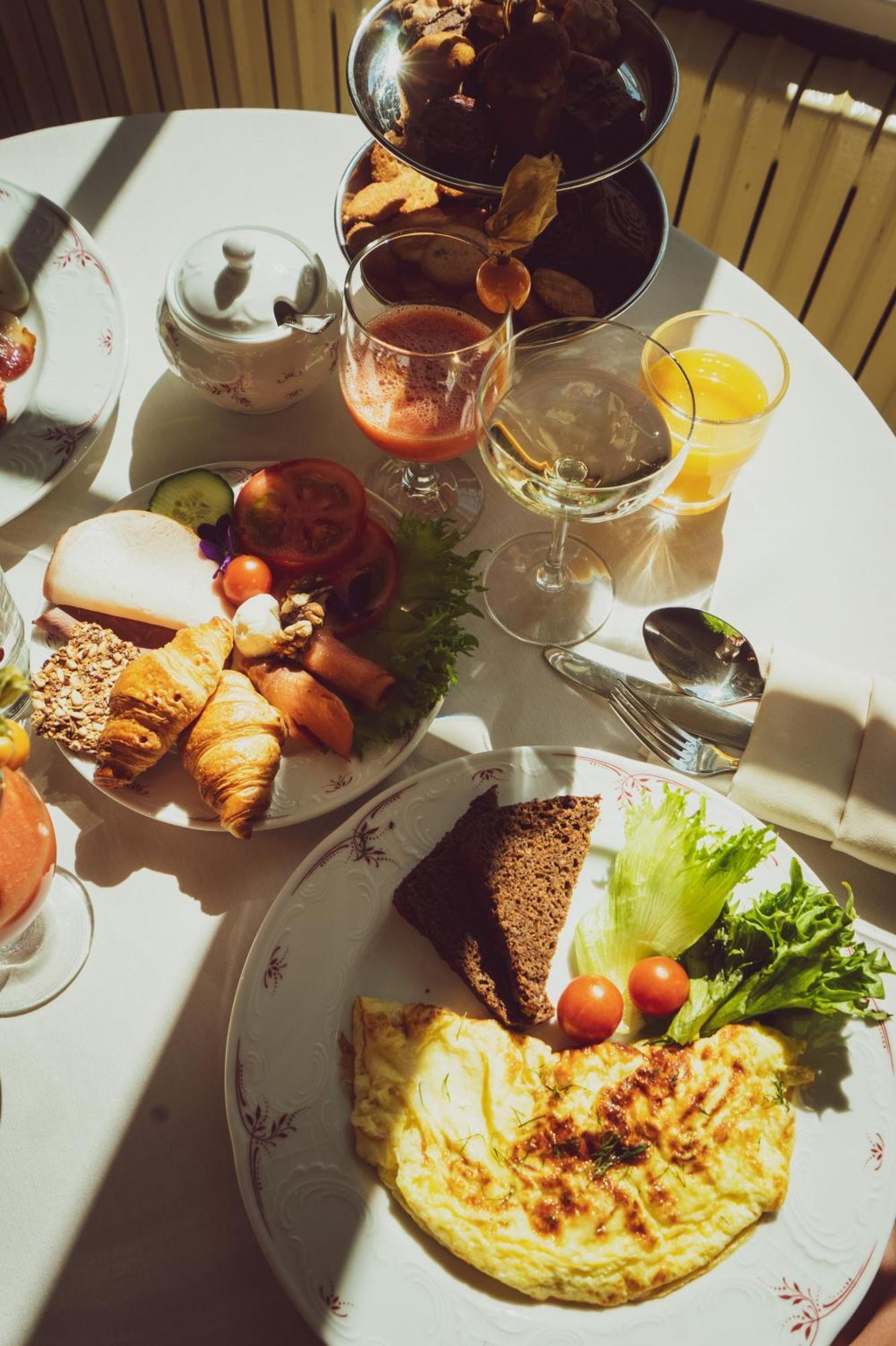 Ekesparre Boutique Hotel Kuressaare Dış mekan fotoğraf