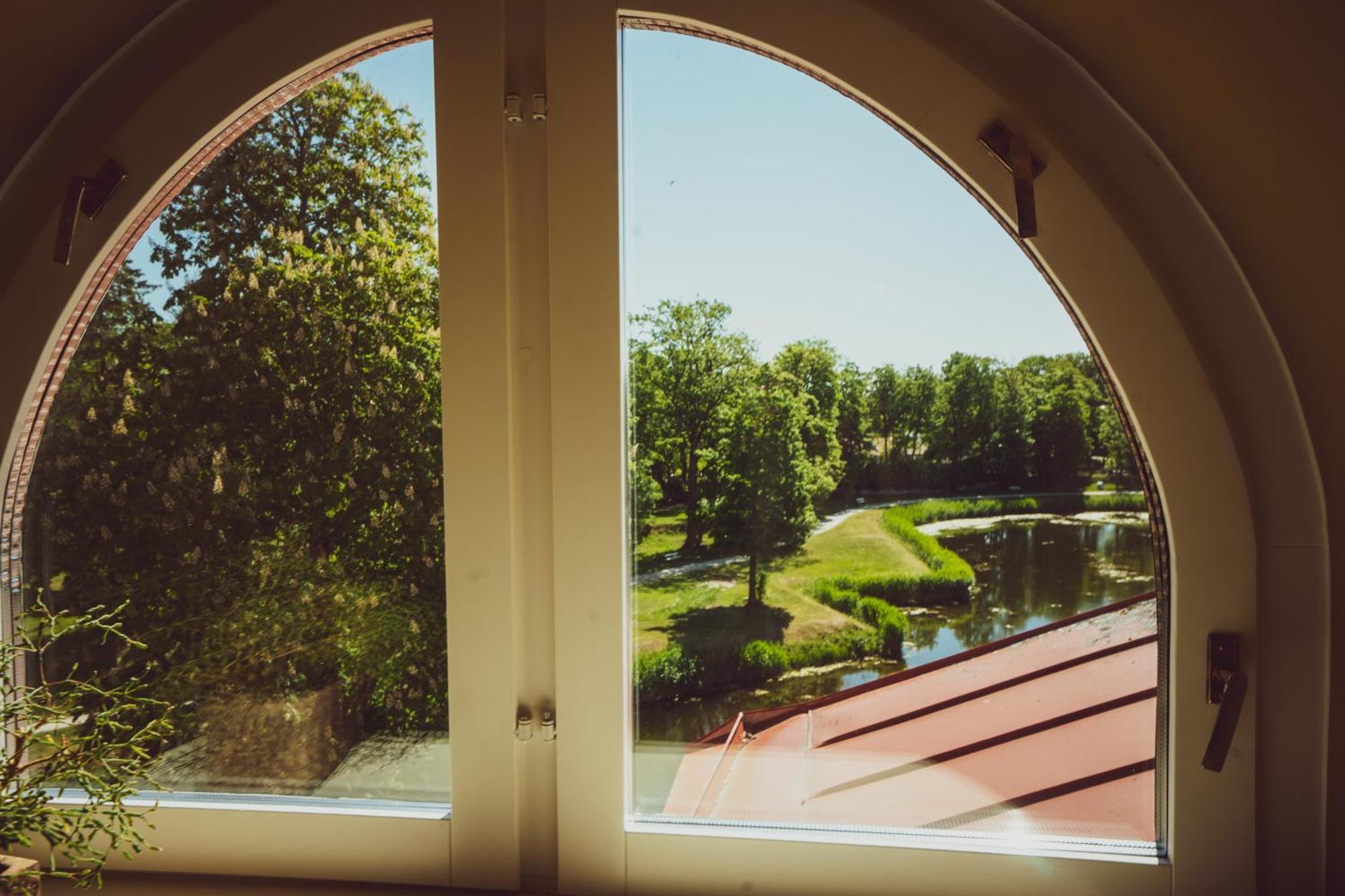 Ekesparre Boutique Hotel Kuressaare Dış mekan fotoğraf