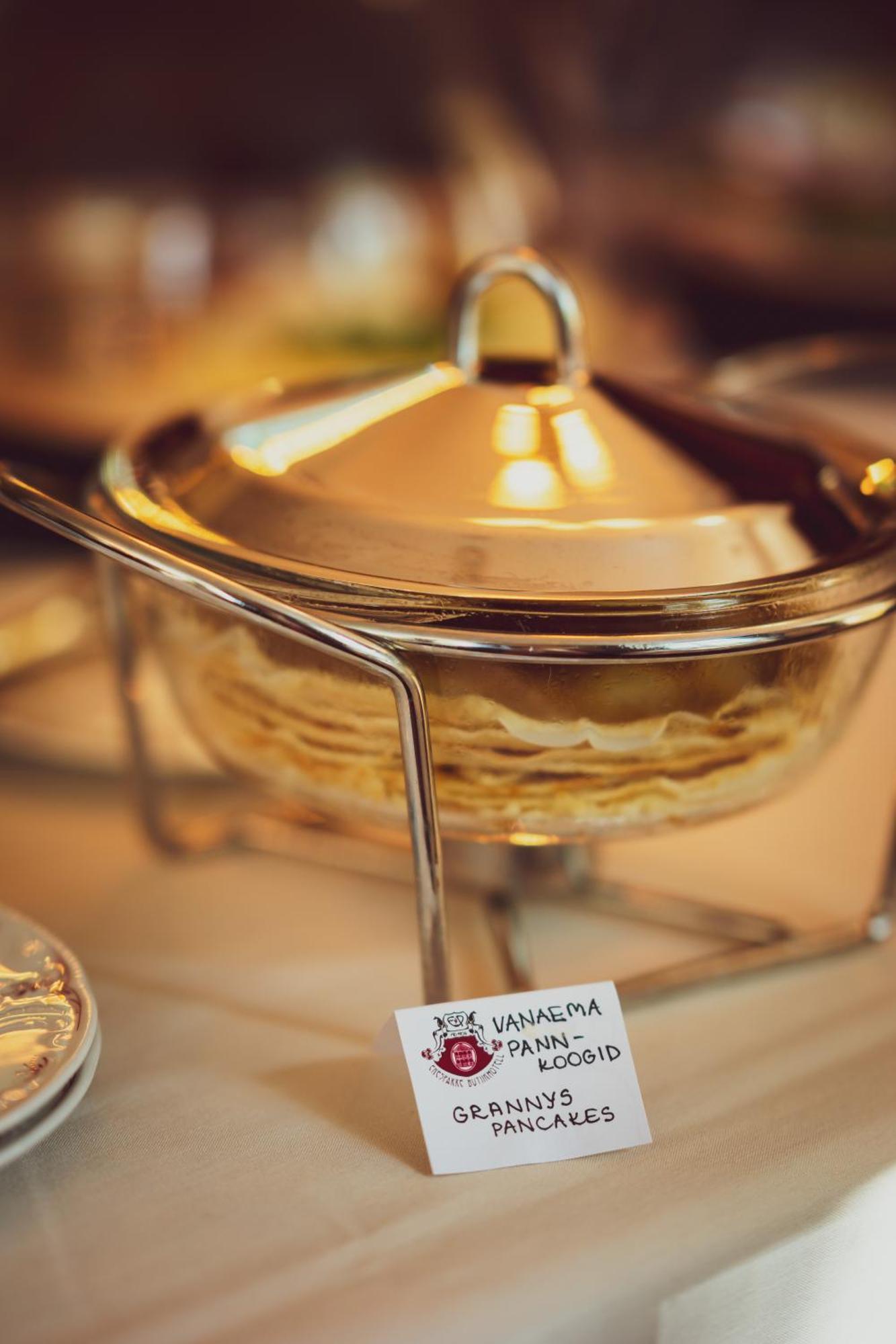 Ekesparre Boutique Hotel Kuressaare Dış mekan fotoğraf