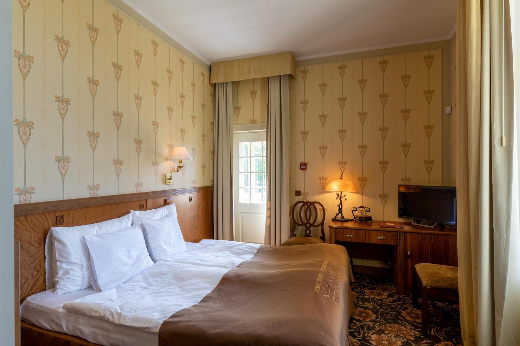 Ekesparre Boutique Hotel Kuressaare Dış mekan fotoğraf