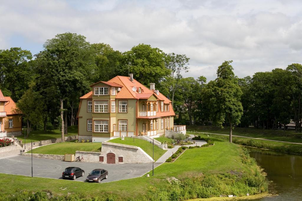 Ekesparre Boutique Hotel Kuressaare Dış mekan fotoğraf