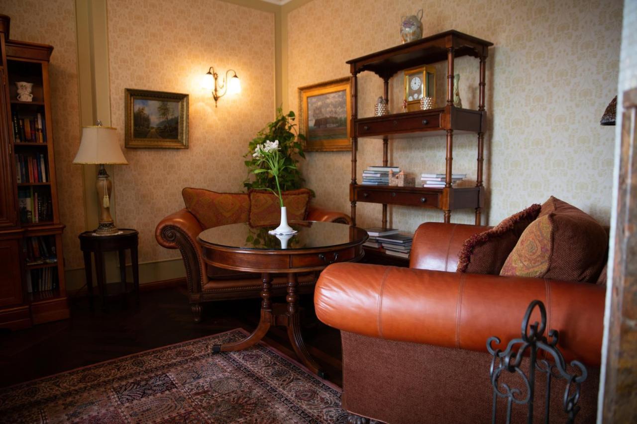 Ekesparre Boutique Hotel Kuressaare Dış mekan fotoğraf